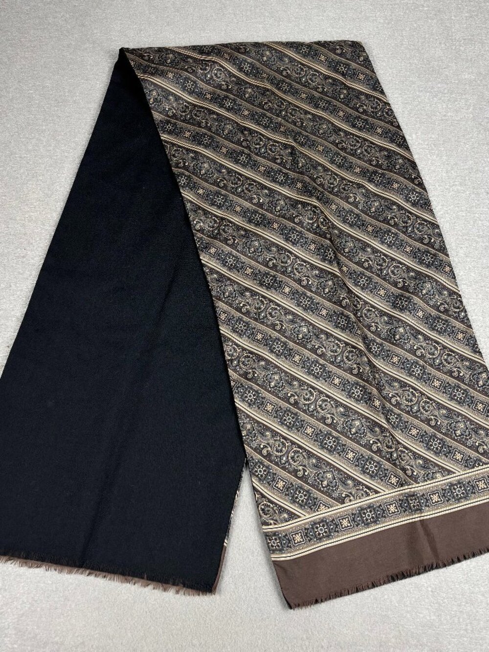 Italian Reversible Pure Silk & Wool Paisley Men’s Dress Scarf